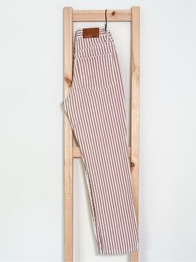 23 Madewell High Rise Crop Slim Boyjean In LucaStripe Red Striped Jeans